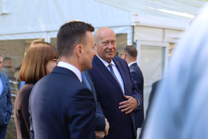 otwarcie elektrowni fotowoltaicznej Rokietnica na terenie Uniwersytetu Przyrodniczego w Poznaniu