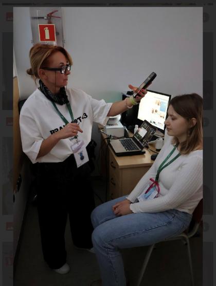 Kobieta podczas badania skóry