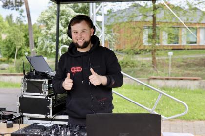 DJ podczas wydarzenia
