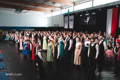 grupa osób