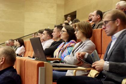 grupa osób podczas wydarzenia